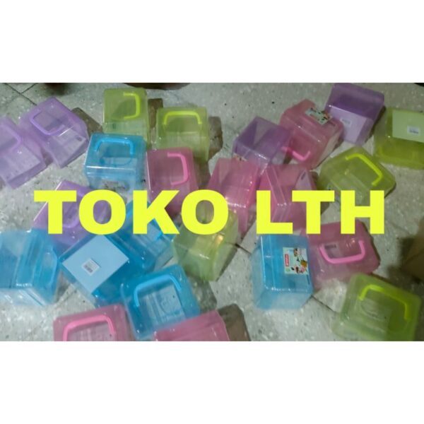 2-66.jpg Kotak Jinjing Serbaguna Transparan Persona Case 002 SB-26 - Lion Star