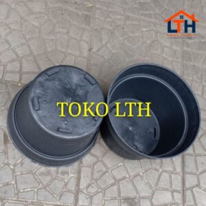 1-1006-1.jpg POT HITAM 25 CM PLASTIK ULIR GARIS / POT BUNGA TANAMAN 25 BULAT
