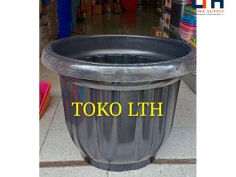 1-1017-1.jpg POT HITAM 60 CM EBONY PLASTIK / POT BESAR BUNGA / POT TANAMAN