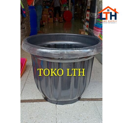 1-1017-1.jpg POT HITAM 60 CM EBONY PLASTIK / POT BESAR BUNGA / POT TANAMAN