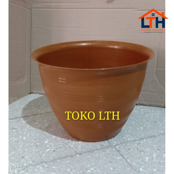 POT TAWON MADU 40 COKLAT / POT BUNGA / POT TANAMAN PLASTIK