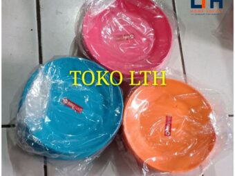 1-1124-1.jpg PER 6 PCS PIRING PLASTIK WARNA 7" CEPER 17 CM / PISIN ALAS TATAKAN
