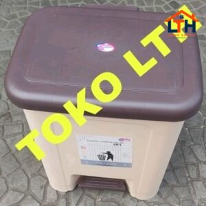 1-1301-1.jpg TEMPAT SAMPAH INJAK SEGI 20 LITER LOVENIA KOTAK SAMPAH PERSEGI INJAK STEP ON 20 LTR