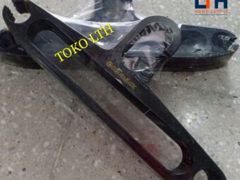 GANTUNGAN BAJU / HANGER HITAM (PER 12 PCS)