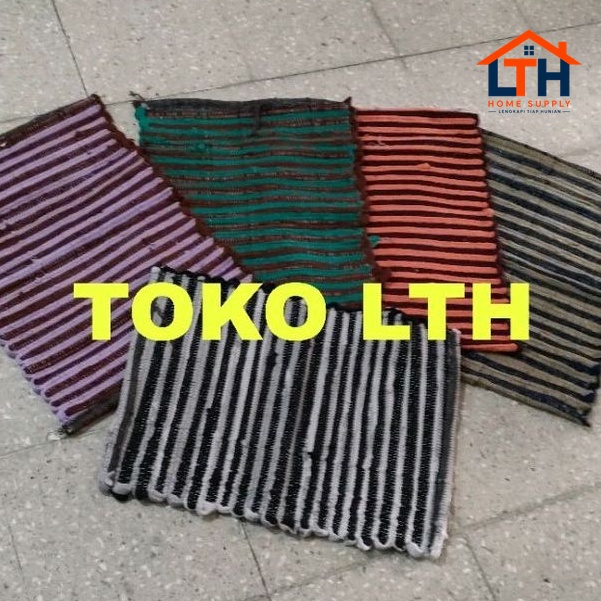 1-1562-1.jpg KESET KAKI LANTAI ANYAM ANYAMAN RAJUT TENUN SALUR RANDOM