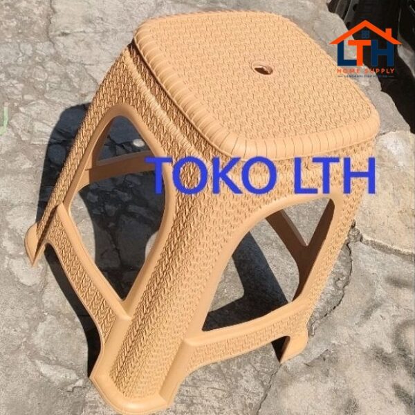 BANGKU BASO PLASTIK MOTIF ROTAN KURSI TINGGI SEGI