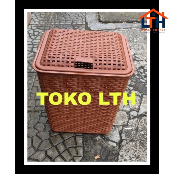 1-1772-1.jpg Keranjang Laundry Motif Rotan -Troy Hamper
