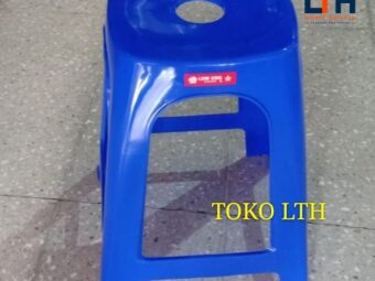 1-25-1.jpg KURSI PLASTIK G6 / BANGKU BASO BAKSO BUNDAR LION STAR G-6