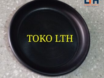 1-631-1.jpg TATAKAN ALAS POT TANAMAN BUNGA 30 CM HITAM