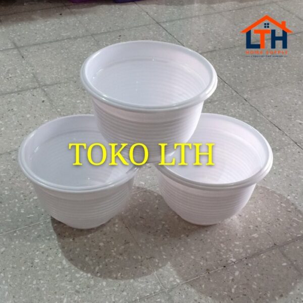 1-645-1.jpg POT PUTIH PLASTIK 30 NEO GOCCIE / POT TANAMAN ULIR / POT BUNGA TAWON
