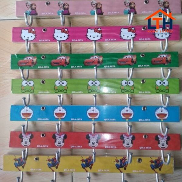 1-701-1.jpg KAPSTOK KAYU KARAKTER 5 KAIT / GANTUNGAN BAJU DINDING