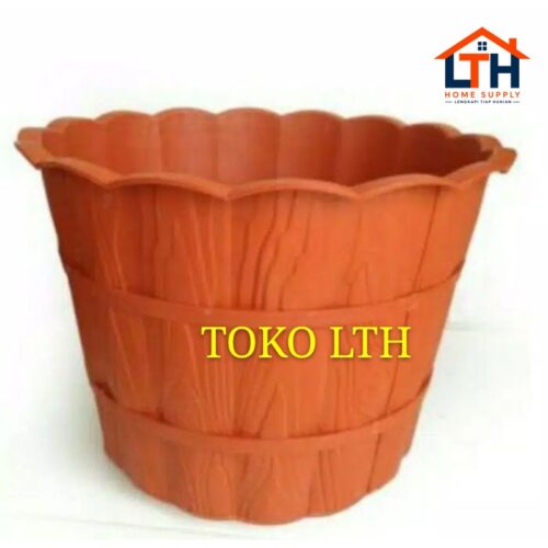 1-764-1.jpg POT PLASTIK MOTIF KAYU / POT TANAMAN 822