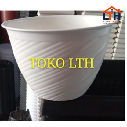 1-815-1.jpg POT TAWON 15 PUTIH / POT BUNGA / POT TANAMAN PUTIH PLASTIK
