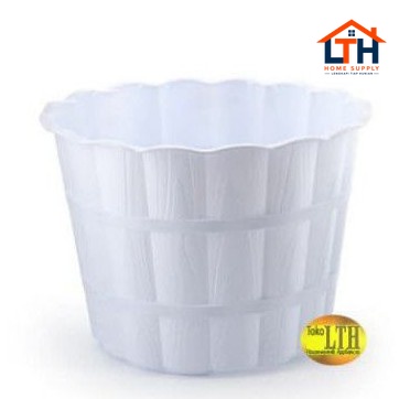 1-877-1.jpg POT BAMBU 25 PUTIH / POT BUNGA / POT TANAMAN / POT PUTIH PLASTIK