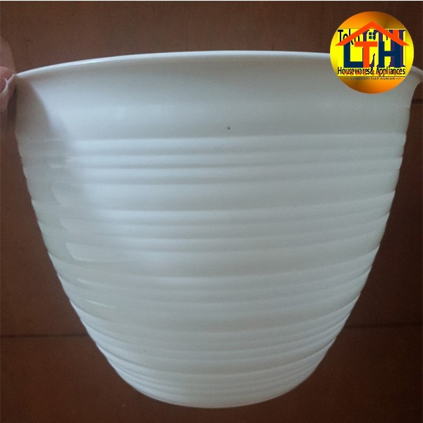 1-895-1.jpg POT TAWON 25 PUTIH / POT BUNGA / POT TANAMAN PUTIH PLASTIK