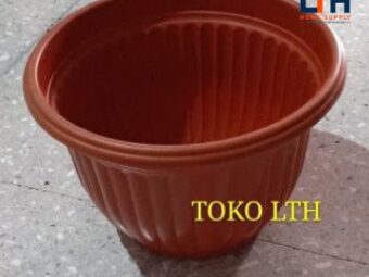 1-953-1.jpg POT PLASTIK 27 CM COKLAT 816 / POT TANAMAN / POT BUNGA