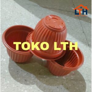 2-1112-1.jpg POT BUNGA PLASTIK 18 CM COKLAT POT TANAMAN KECIL WARNA