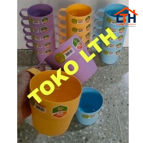 2-1178-1.jpg 6 PCS CANGKIR PLASTIK 390 ML KANZA 10207 HOMMY GELAS GAGANG MUG KOPI PLT