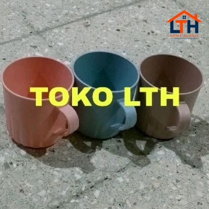 6 PCS CANGKIR PLASTIK 360 ML BRIZLY 5106 HOMMY GELAS GAGANG MUG WARNA