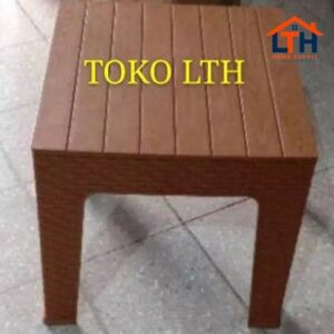 2-236-1.jpg Meja Plastik Motif Rotan Anyaman Napolly