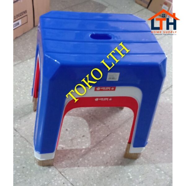 KURSI PLASTIK TANGGUNG G9 / BANGKU PENDEK SEGI ESPANA LOW STOOL LION STAR G-9
