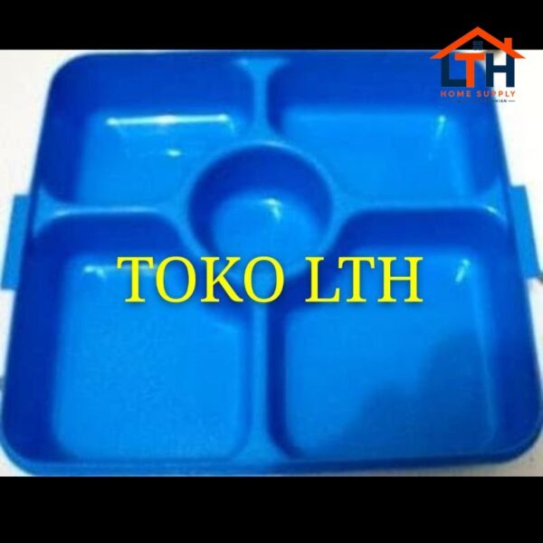 2-416-1.jpg Rantang Segi 3Susun Plastik Fiesta Box - Owl Plast