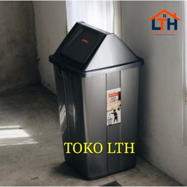 2-501-1.jpg TEMPAT SAMPAH 42 LITER C-1 TUTUP GOYANG LION STAR / KOTAK WADAH TONG SAMPAH