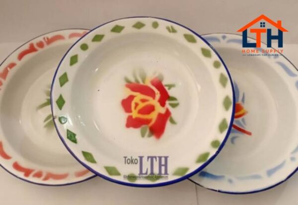 2-592-1.jpg PER 12 PCS PIRING MAKAN SENG 20 CM KEMBANG ENAMEL KALENG SENG PANCI RRT JADUL 20CM