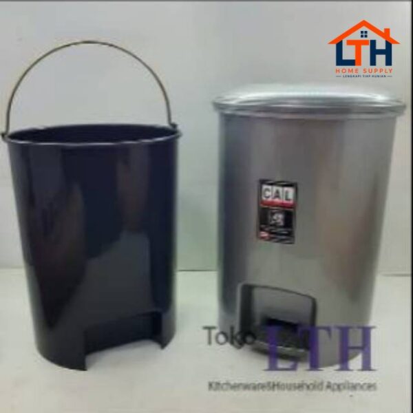 2-649-1.jpg TEMPAT SAMPAH INJAK BULAT CHIC - SHINPO - 840S