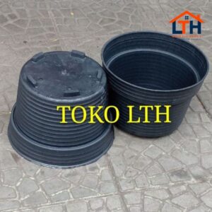 2-656-1.jpg POT HITAM 25 CM PLASTIK ULIR GARIS / POT BUNGA TANAMAN 25 BULAT