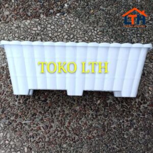 2-718-1.jpg POT BUNGA 35 PERSEGI PANJANG KECIL PLASTIK SANTORINI BAMBU / POT TANAMAN