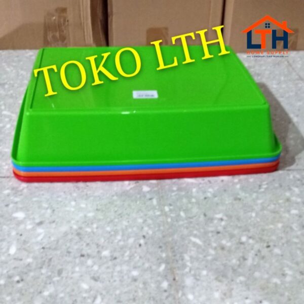 2-801-1.jpg NAMPAN BAKI SAJI SEGI TRAY NO 5 LION STAR PLASTIK T63 T-63 LS