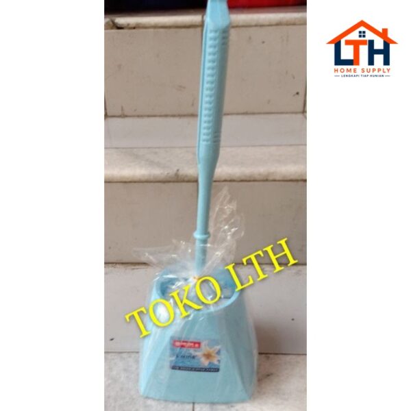 2-83-1.jpg Sikat Wc + Tatakan Livina Toilet Brush102 BO2 - Lion Star