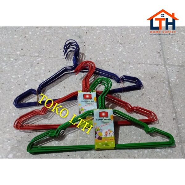 2-932-1.jpg PER 10 PCS GANTUNGAN BAJU PAKAIAN KAWAT WARNA / HANGER JEMURAN DEWASA