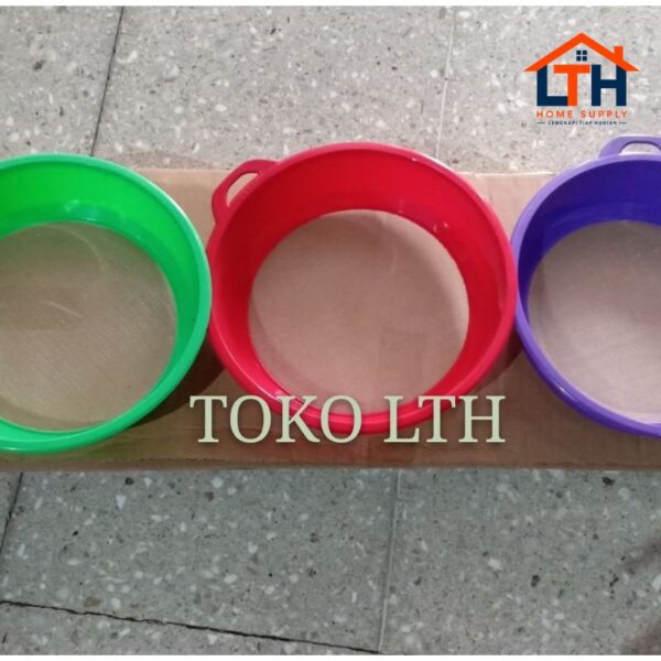 3-138-1.jpg SARINGAN KELAPA PLASTIK / AYAKAN TEPUNG