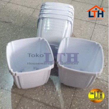 3-304-1.jpg POT SEGI PUTIH PARIS 604 / POT BUNGA / POT TANAMAN / POT PUTIH PLASTIK