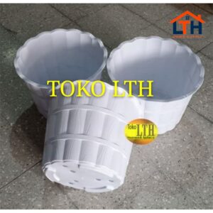 3-361-1.jpg POT BAMBU 25 PUTIH / POT BUNGA / POT TANAMAN / POT PUTIH PLASTIK