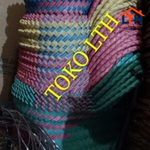 3-382-1.jpg TAS ANYAMAN PLASTIK KECIL / TAS PASAR / KANTONG BELANJA / KERANJANG