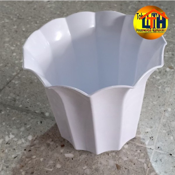 3-397-1.jpg POT LILY 20 CM PUTIH / POT TANAMAN PLASTIK / POT BUNGA