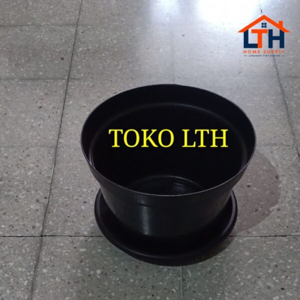 POT HITAM 35 CM POLOS PLASTIK / POT BUNGA / POT TANAMAN
