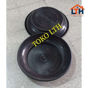 3-475-1.jpg TATAKAN POT BUNGA 40 CM HITAM / ALAS POT TANAMAN 40