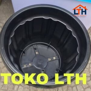 3-497-1.jpg POT 50 HITAM POLOS PLASTIK / POT BUNGA / POT TANAMAN BESAR