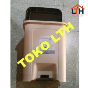 3-552-1.jpg TEMPAT SAMPAH INJAK SEGI 20 LITER LOVENIA KOTAK SAMPAH PERSEGI INJAK STEP ON 20 LTR