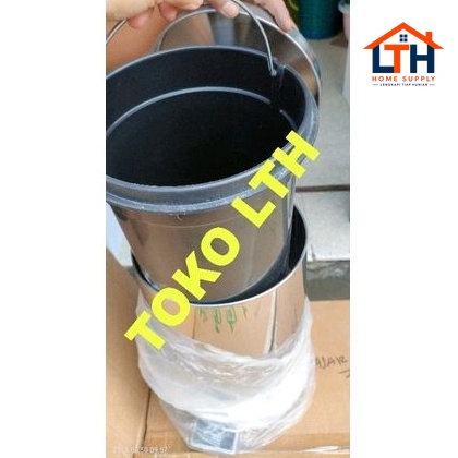 3-702-1.jpg Tempat Tong Sampah Injak Stainless 20L - Subron