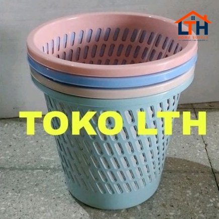 3-703-1.jpg KERANJANG SAMPAH PLASTIK BULAT WARNA / TEMPAT SAMPAH TEBAL