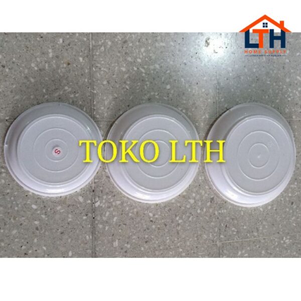 4-142-1.jpg TATAKAN POT BUNGA 25 CM PUTIH / ALAS POT TANAMAN 25 CM PUTIH PLASTIK
