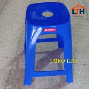 4-16.jpg KURSI PLASTIK G6 / BANGKU BASO BAKSO BUNDAR LION STAR G-6