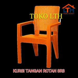 4-174-1.jpg KURSI SENDER PLASTIK ROTAN ANYAMAN NAPOLLY / BANGKU SENDER / TAMAN