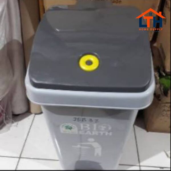4-179-1.jpg TEMPAT SAMPAH BIO INJAK SEGI 50 ltr GREEN LEAF 2160 / DUSTBIN