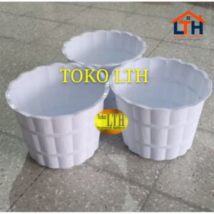 4-199-1.jpg POT BAMBU 35 PUTIH / POT BUNGA / POT TANAMAN / POT PUTIH PLASTIK